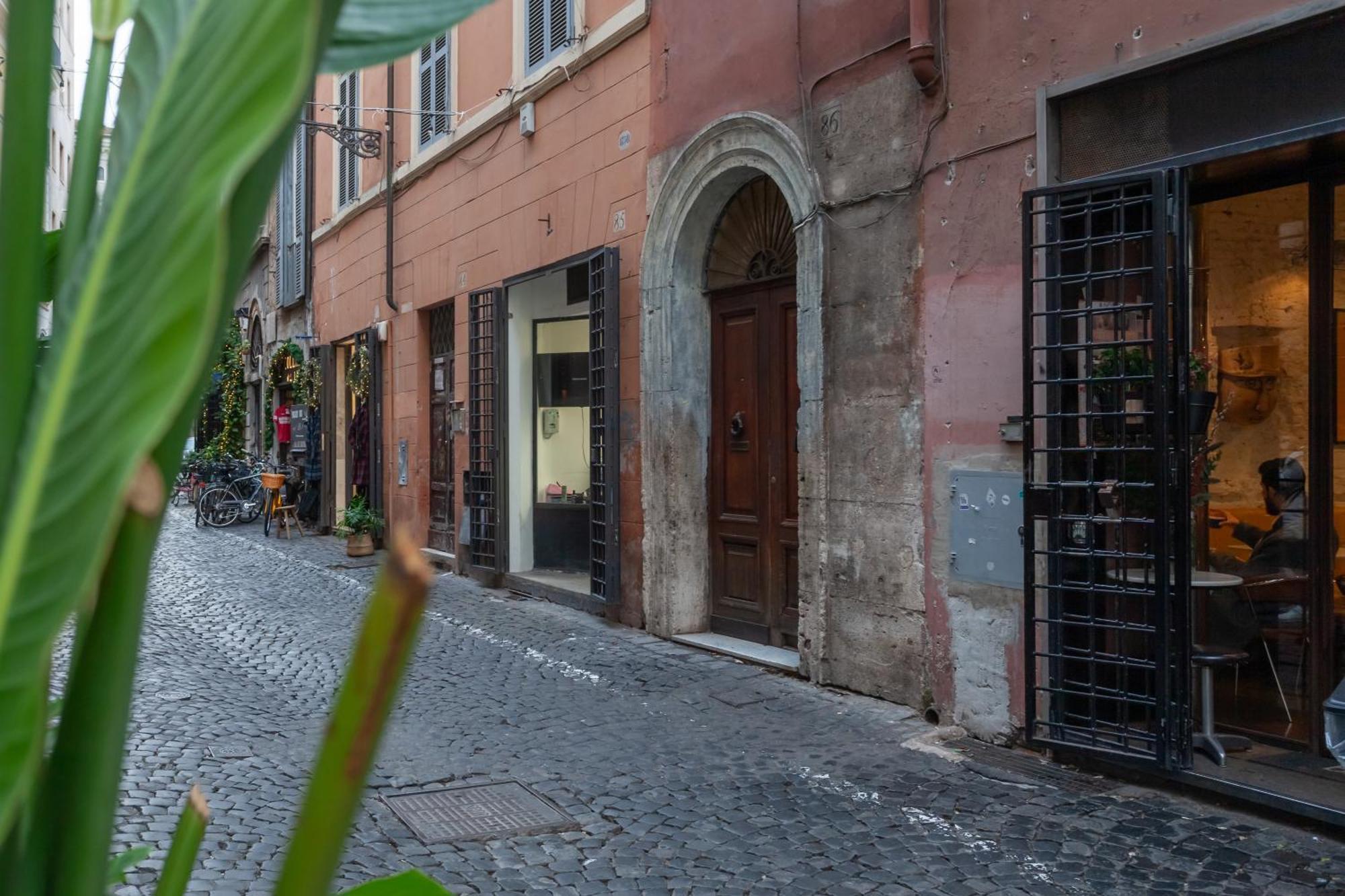 Pellegrino Piazza Navona Apartment Рим Экстерьер фото